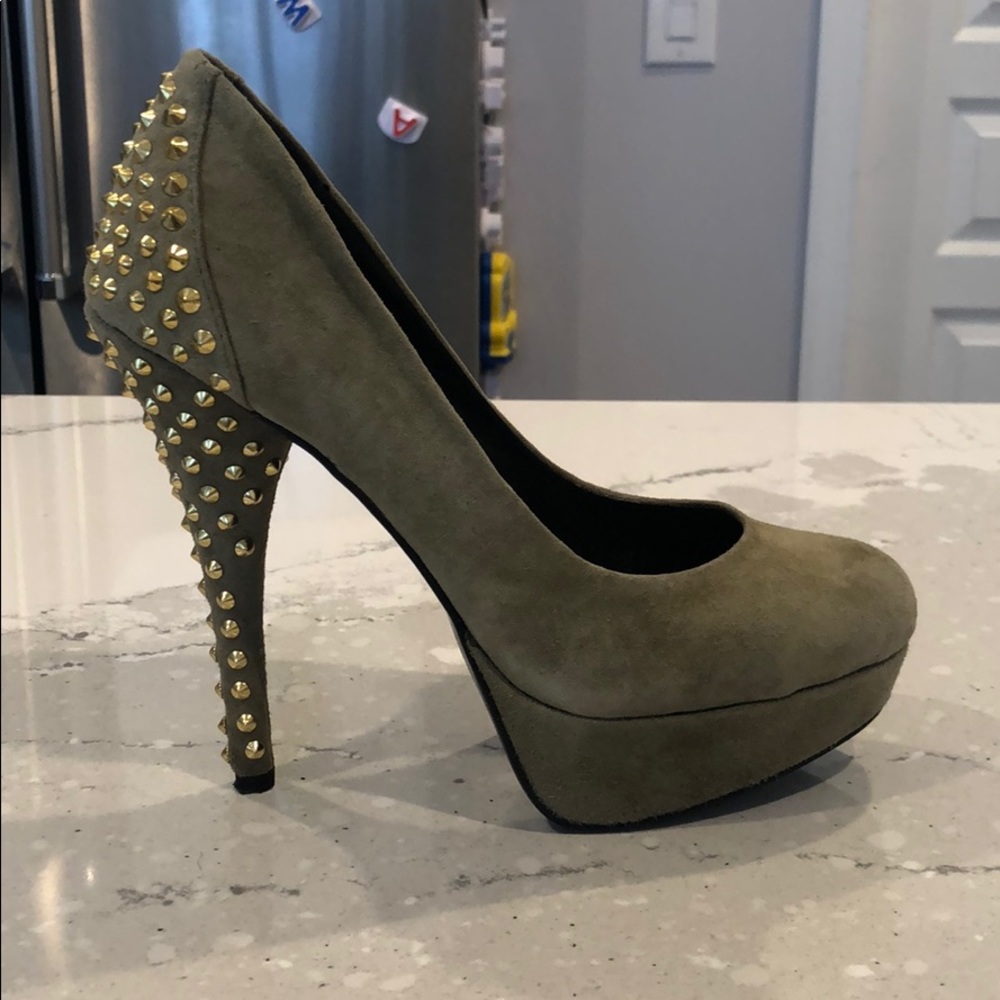 Kelsi Dagger Teya suede pumps